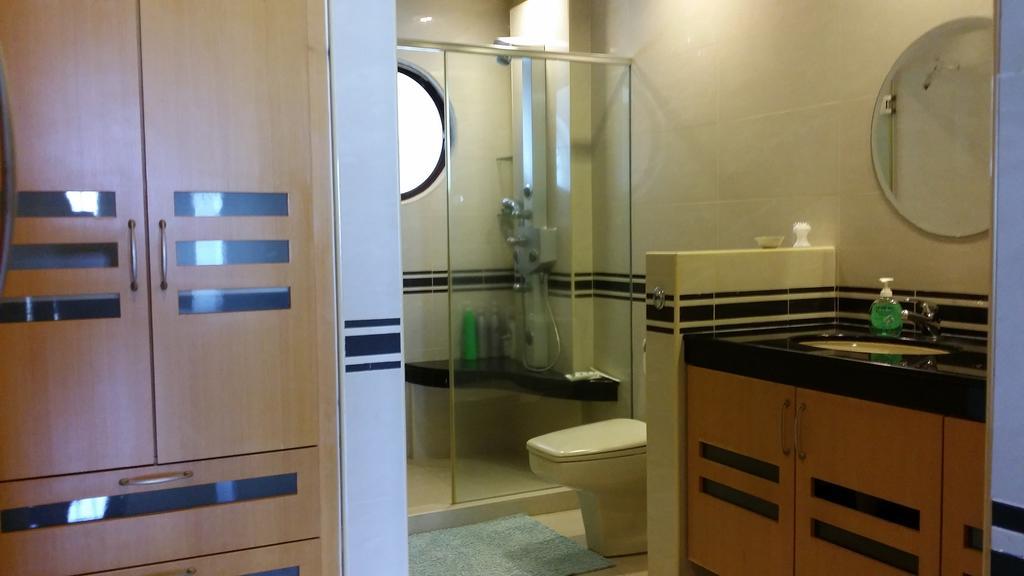 Tropical Sea View & Sunshine Villa Batu Ferringhi Room photo